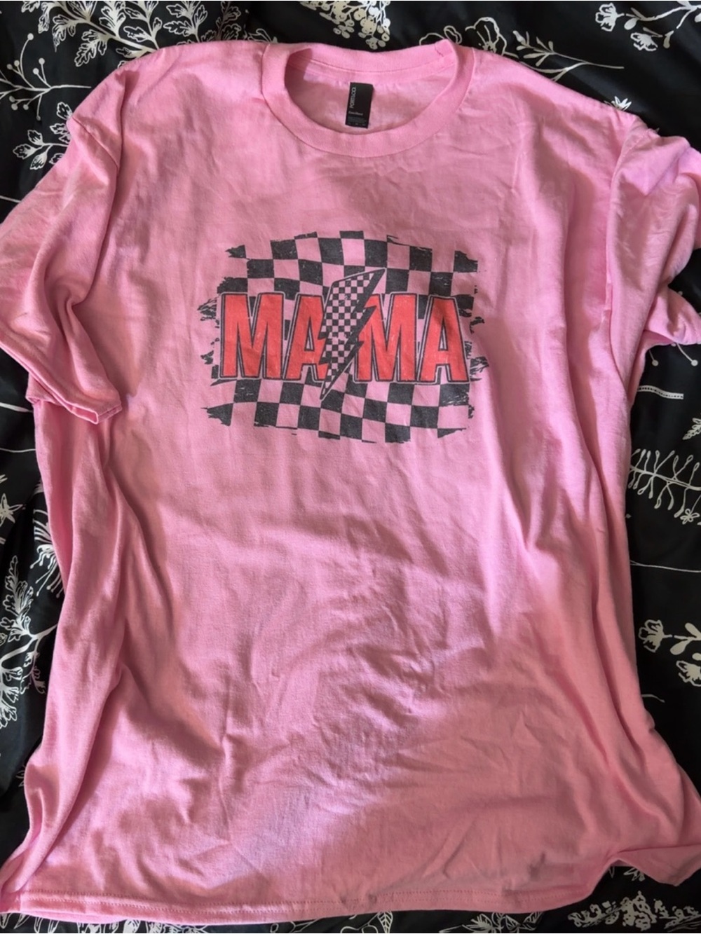 Mama Graphic Tee -